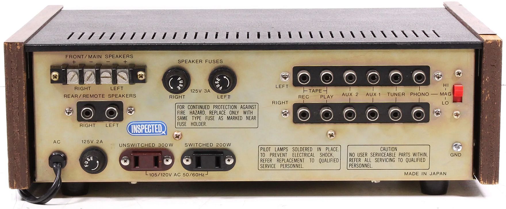 LA-1050 Rear Panel